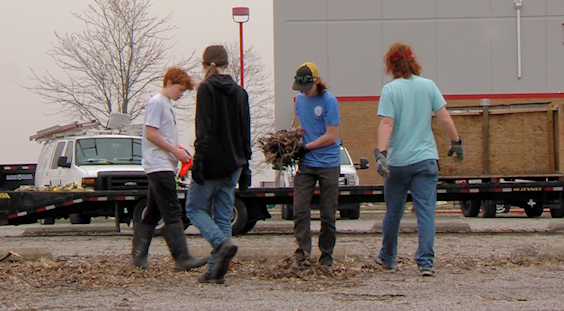 Neoga damage, volunteers helping clean up